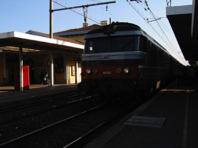 Le train arrive