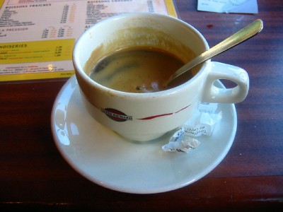 Nous allons boire un café