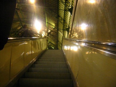 Nous prenons la ligne 1 pour rentrer chez Sabine