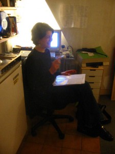 Fin de journée. Je passe chez Sabine