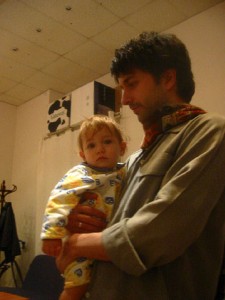 Nicholas est là avec son fiston