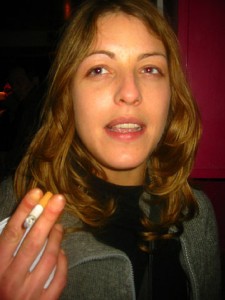 Je rejoint Sabine dans un bar vers Gambetta. Je fais la connaissance de Juliette