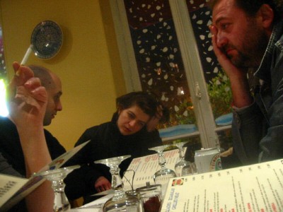Nous allons manger dans un chinois