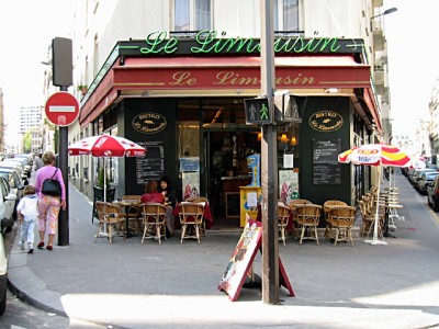 Nous sortons prendre notre petit déjeuner au Limousin