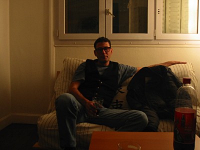 Georges me rend visite. Il a un problème avec son ordinateur