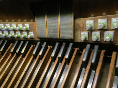 recording the sounds of the organ
