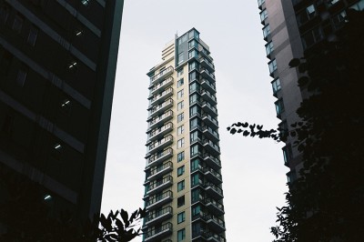 09