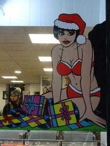 Décoration de Noël du magasin de disques Croc Vinyl, Toulouse, 2018.