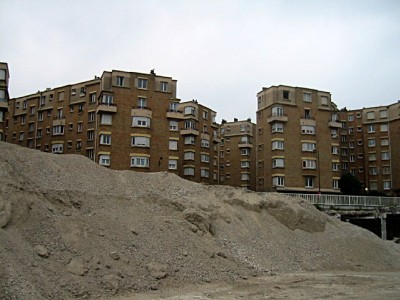 Je pénètre dans le chantier