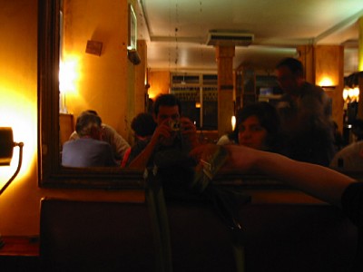Nous allons dans un restaurant