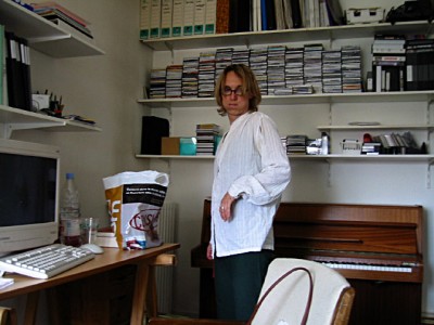 Catherine passe travailler sur son site