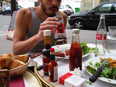 Nous mangeons