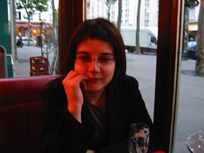 Nous retrouvons Caroline pour boire un verre