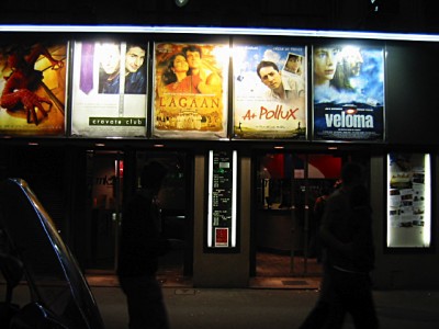 Je vais au cinéma avec Sabine voir Cravate Club