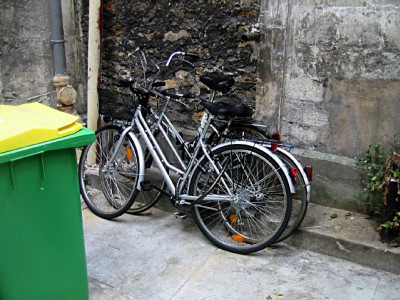 Nous allons chez Sabine en vélo
