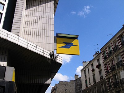 Je vais à la Poste