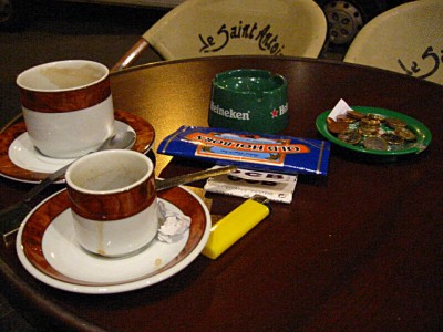 Nous buvons un café