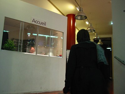 Nous entrons