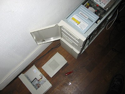 Le graveur que j'ai acheté me pose des problèmes. Je vais le rapporter à Surcouf