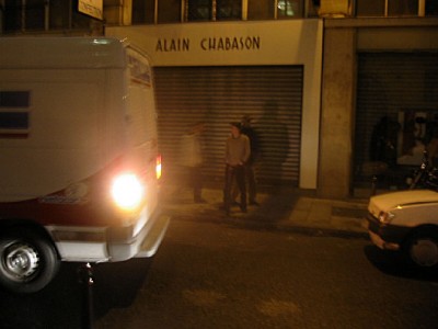 Nous garons le camion devant Spill
