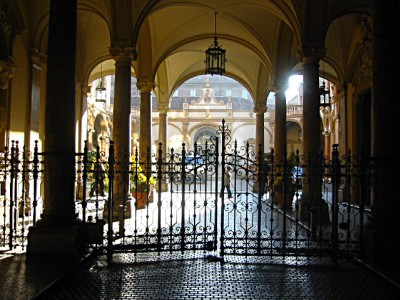 Une cour intérieure