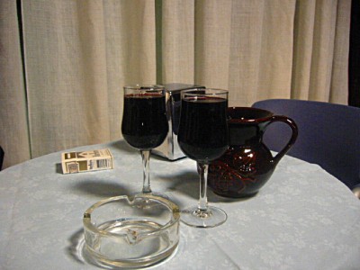 Nous buvons du vin