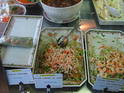 Je vais au traiteur chinois prendre à manger