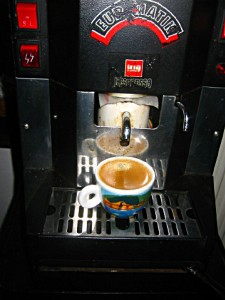 Je bois un café