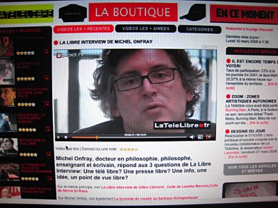 Je regarde une interview de Michel Onfray