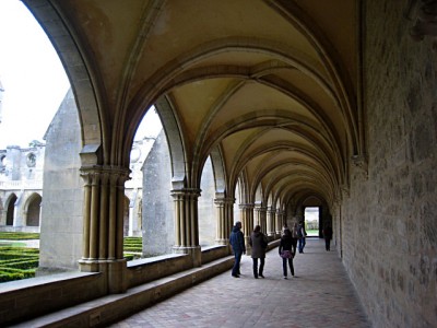 Nous visitons