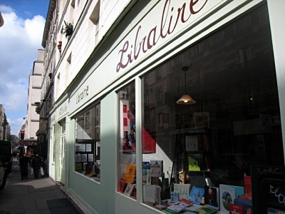 J'arrive à la librairie Libralire