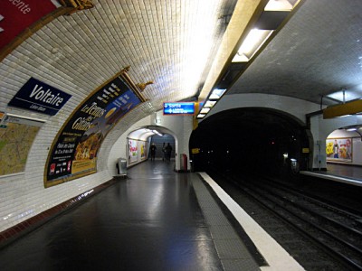 Je descends à Voltaire