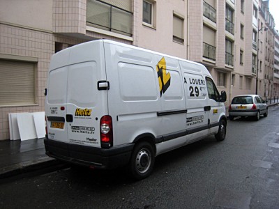 Nous retrouvons le camion