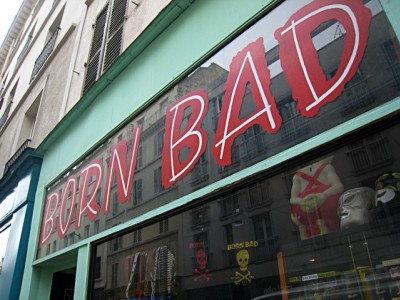 Nous passons à Born Bad